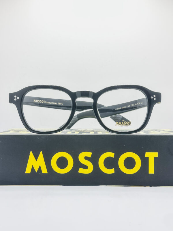 MOSCOT
